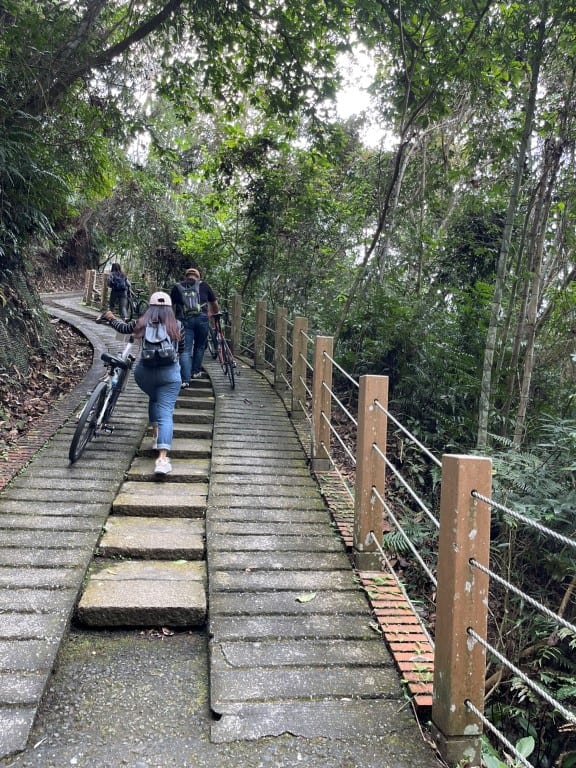 日月潭環潭