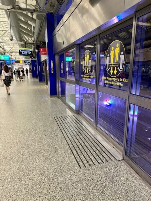 紐約機場AirTrain